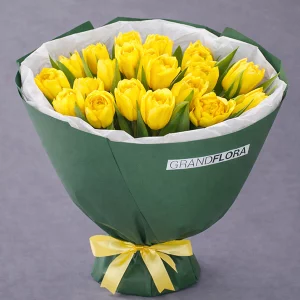 Солнечная весна - букет из желтых тюльпанов